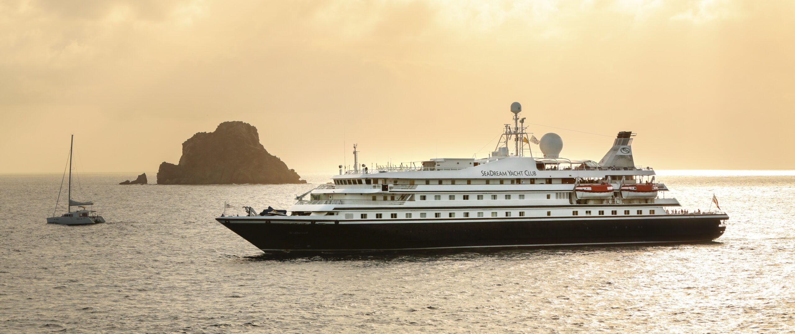 SeaDream utenfor St Barts, Karibia - banner.