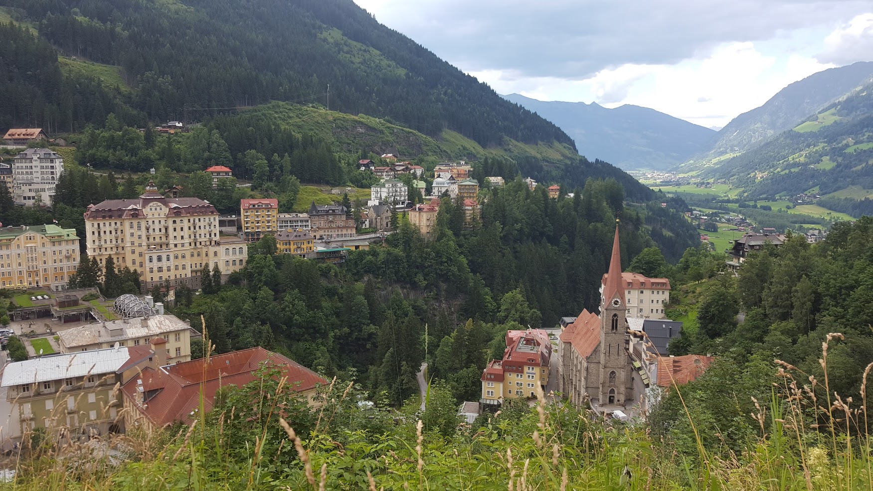 Byen Bad Gastein i Alpene, Østerrike