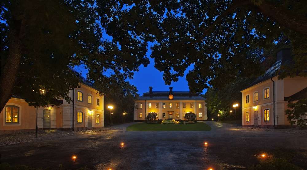 Åkeshofs Slott i Sverige