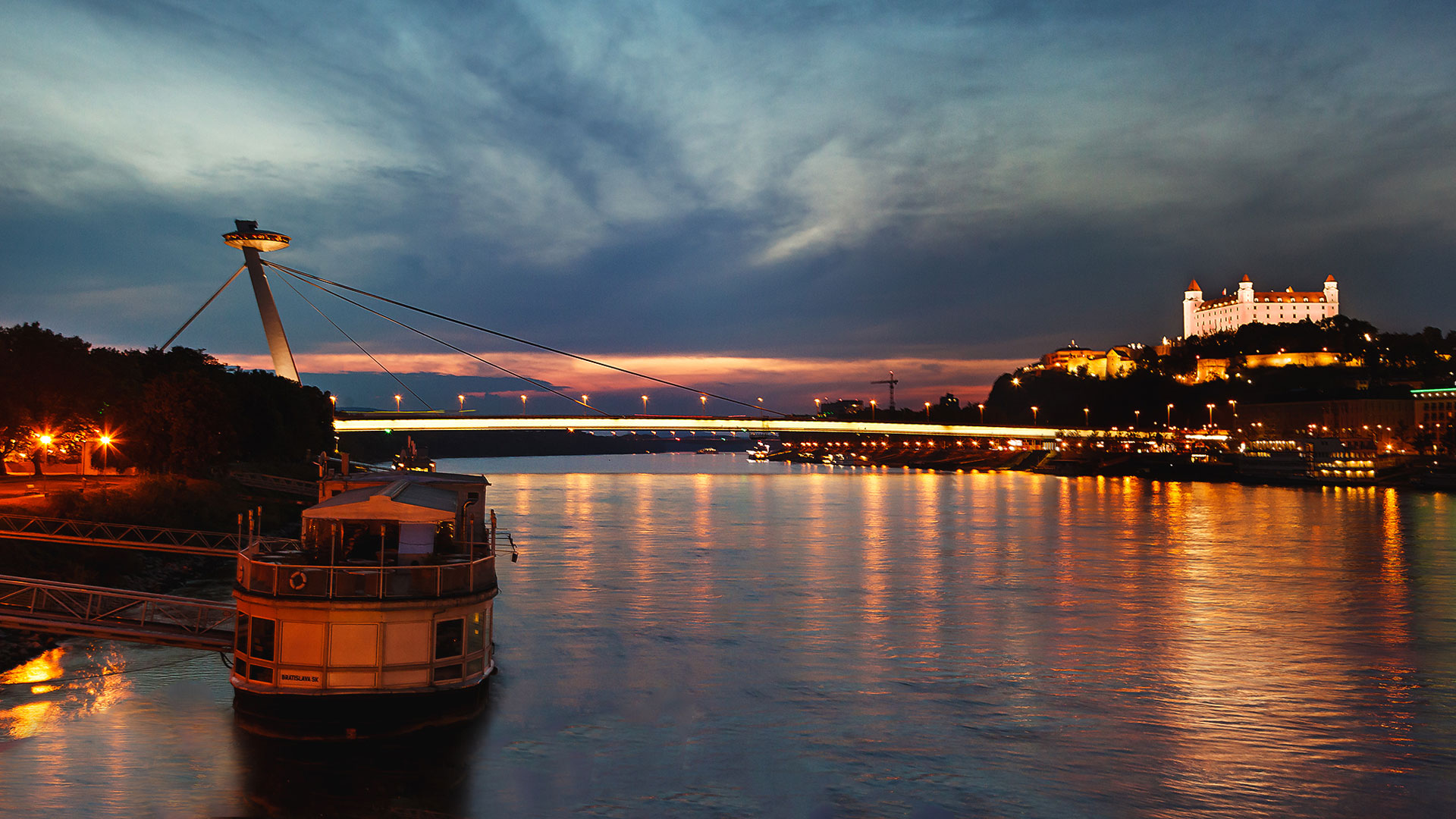 Solnedgang i Bratislava