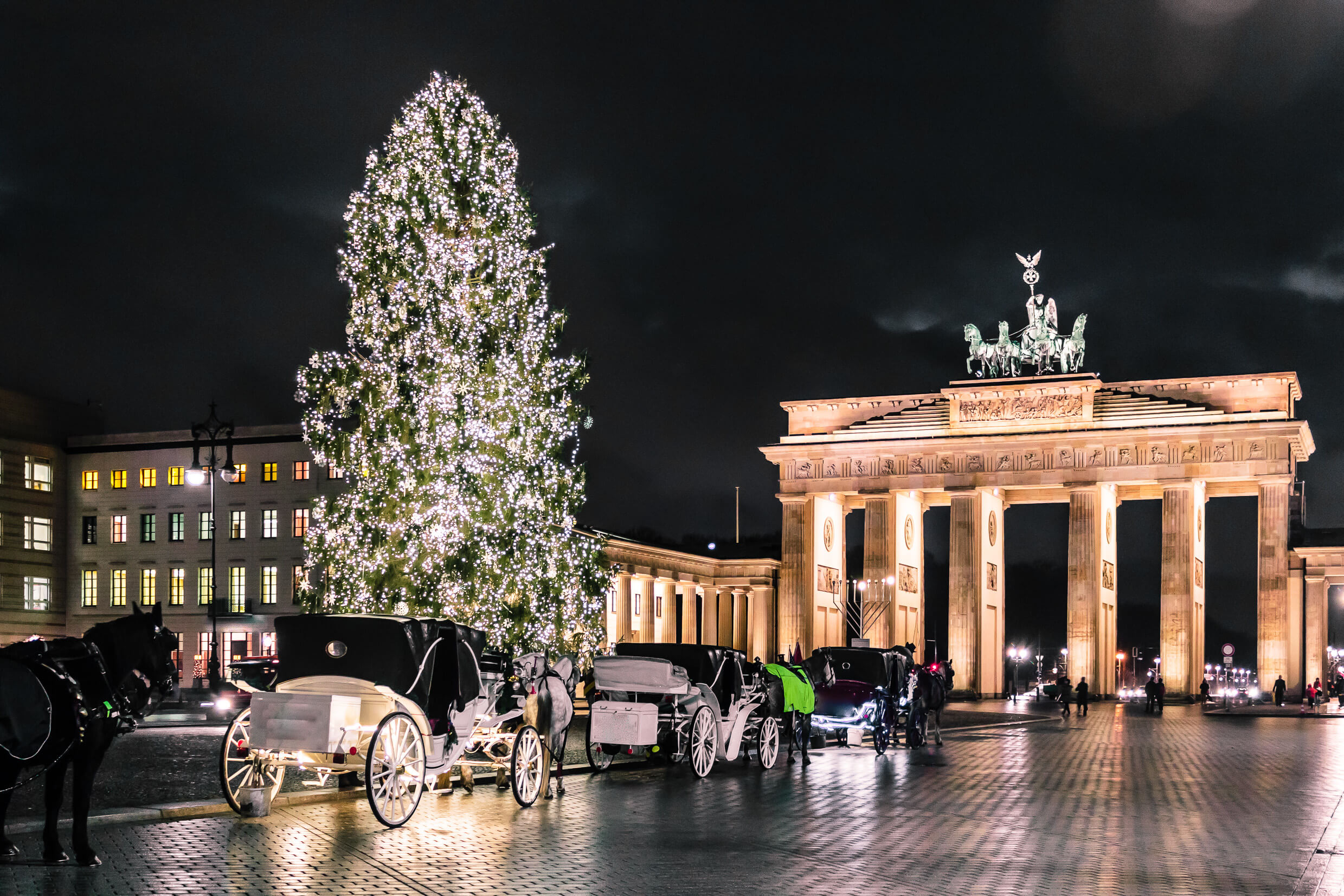 Brandenburg Gate ved juletider