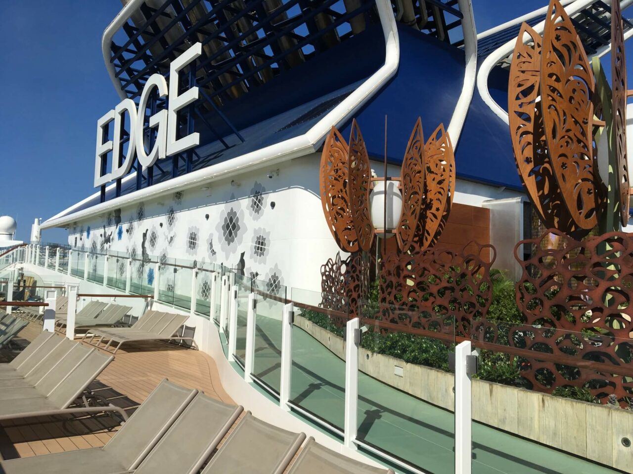 Dekket på Celebrity Edge