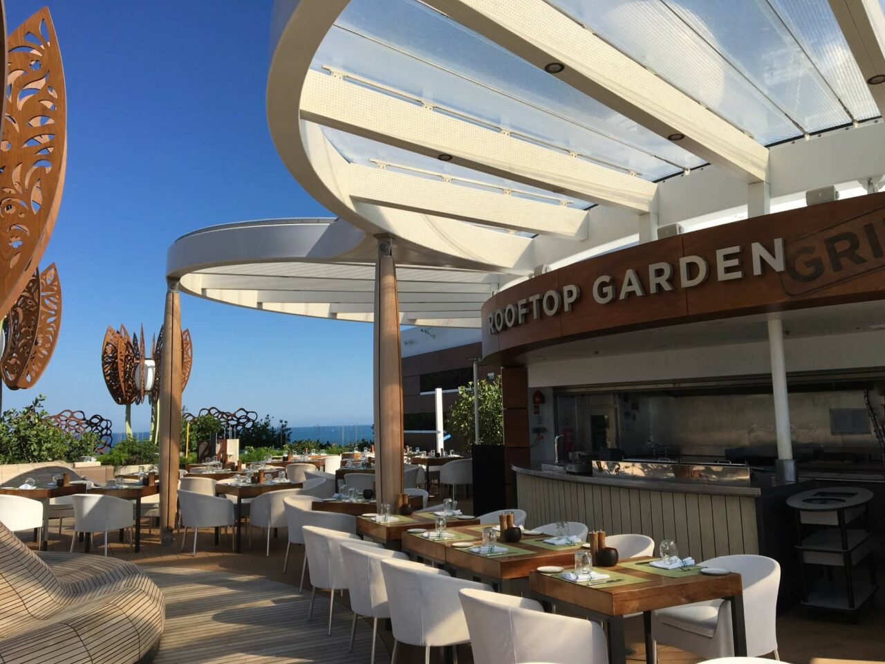 Restauranten The rooftop Garden Grill på skipet Celebrity Edge