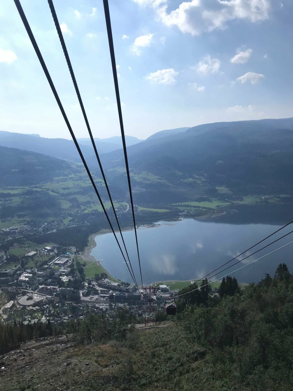 Utsikt ned Gondolbanen på Voss