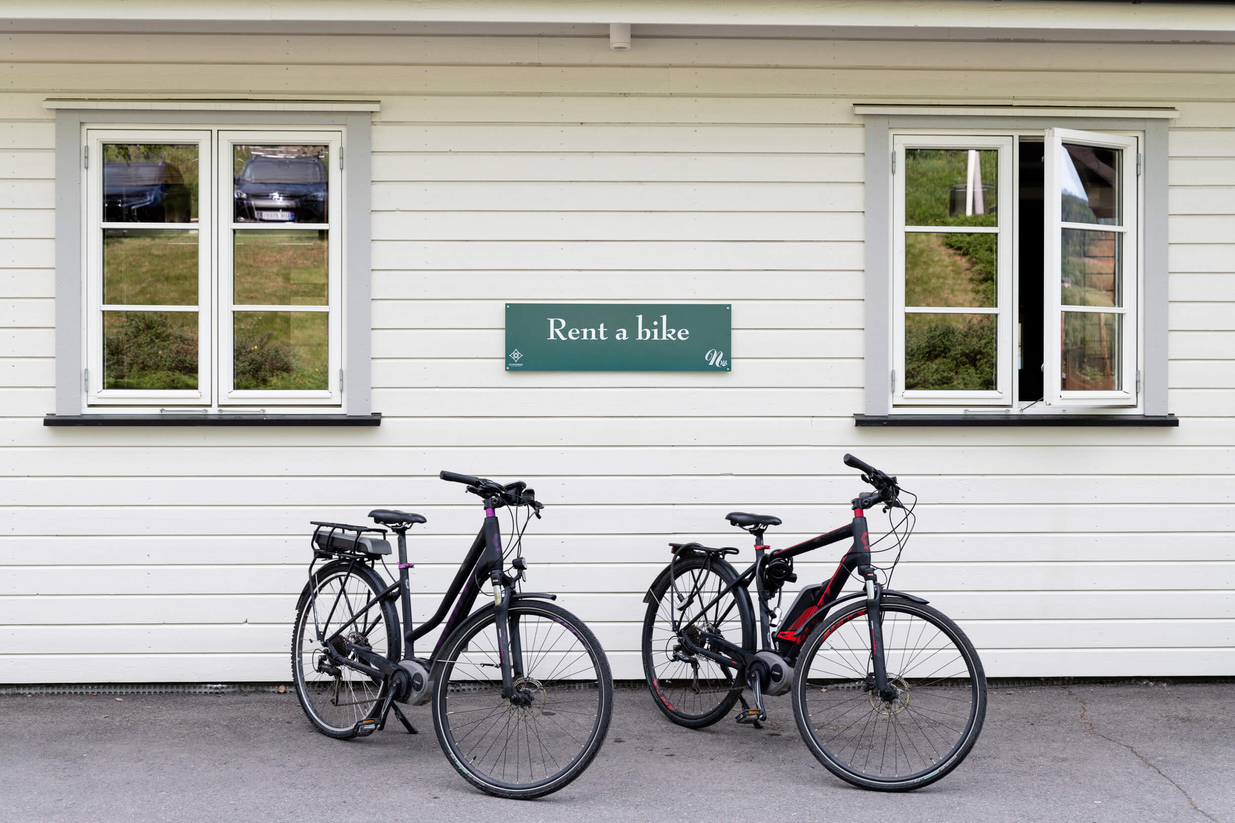 Lei sykler på Nermo Hotell