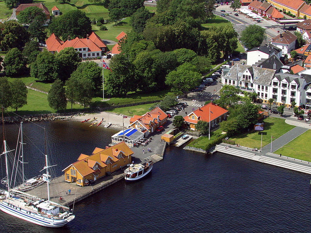 Bilde av brygga i Stavern