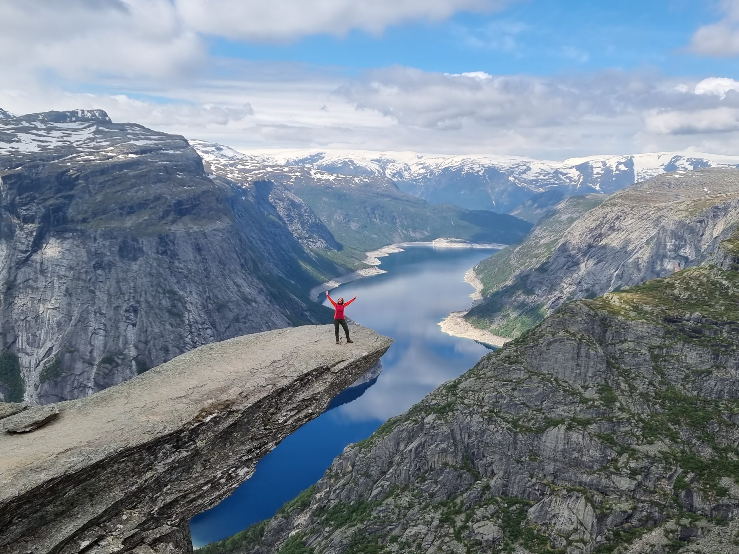 Carina på Trolltunga