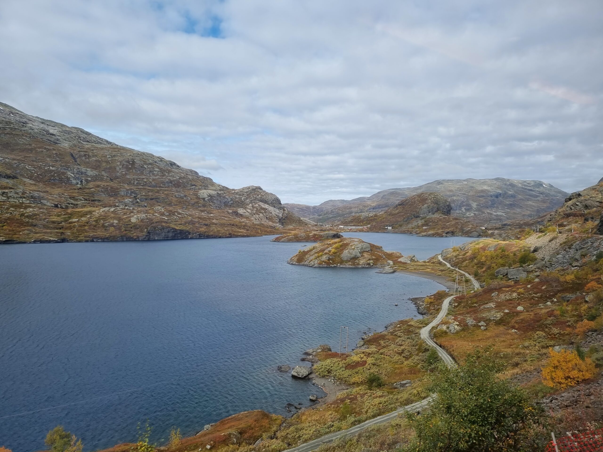 Utsikten fra toget, på vei fra Oslo til Voss