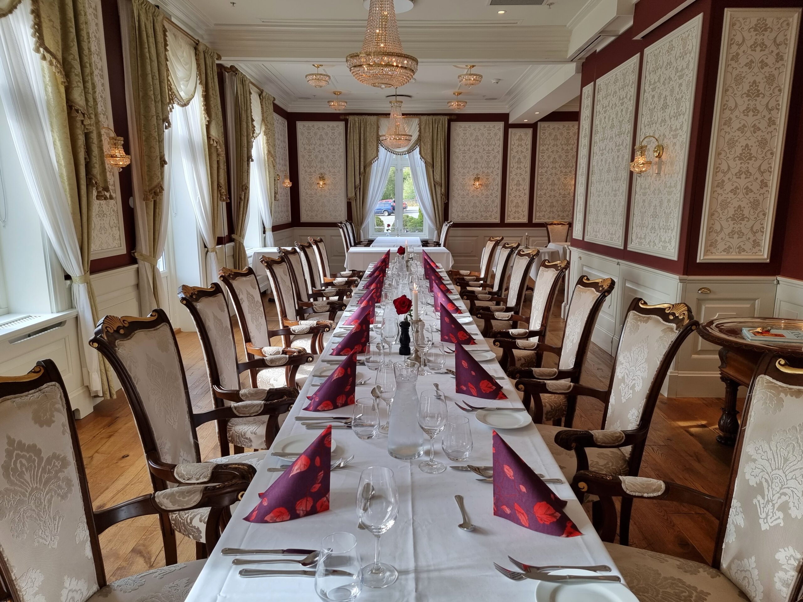 Lunsj på Fleischer's Hotel