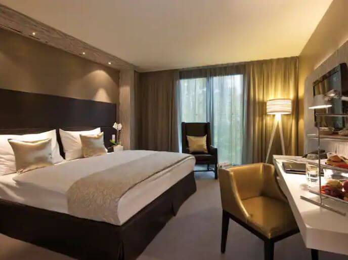 Rom med dobbeltseng hos Radisson Blu Park Royal Palace Hotel