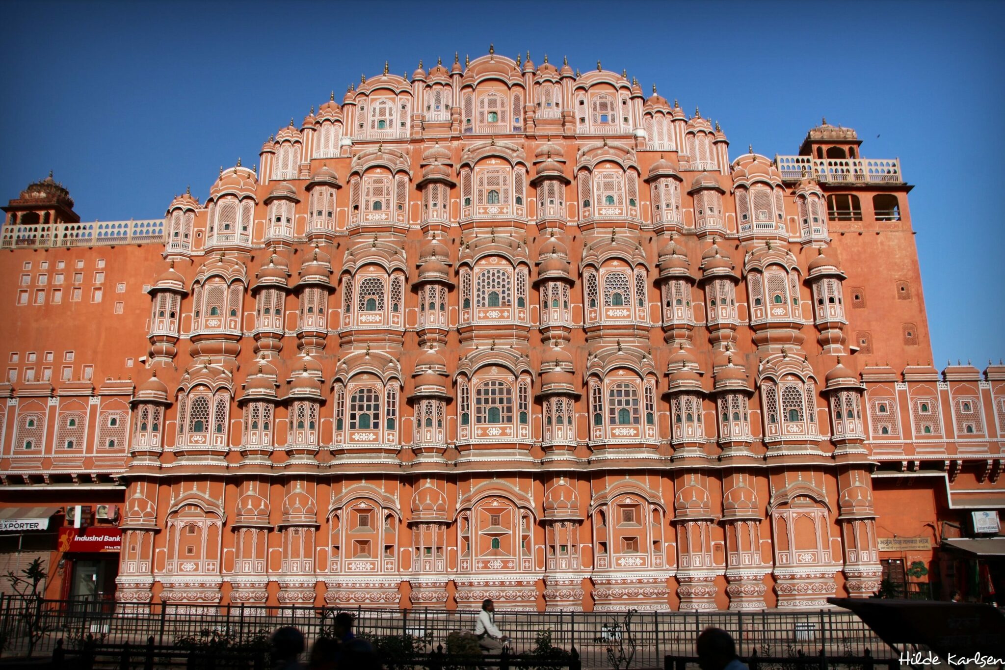 дворец ветров внутри. дворец ветров в джайпуре. в этом городе находится дворец ветров пятиэтажное. в этом городе находится дворец ветров пятиэтажное. в этом городе находится дворец ветров пятиэтажное.