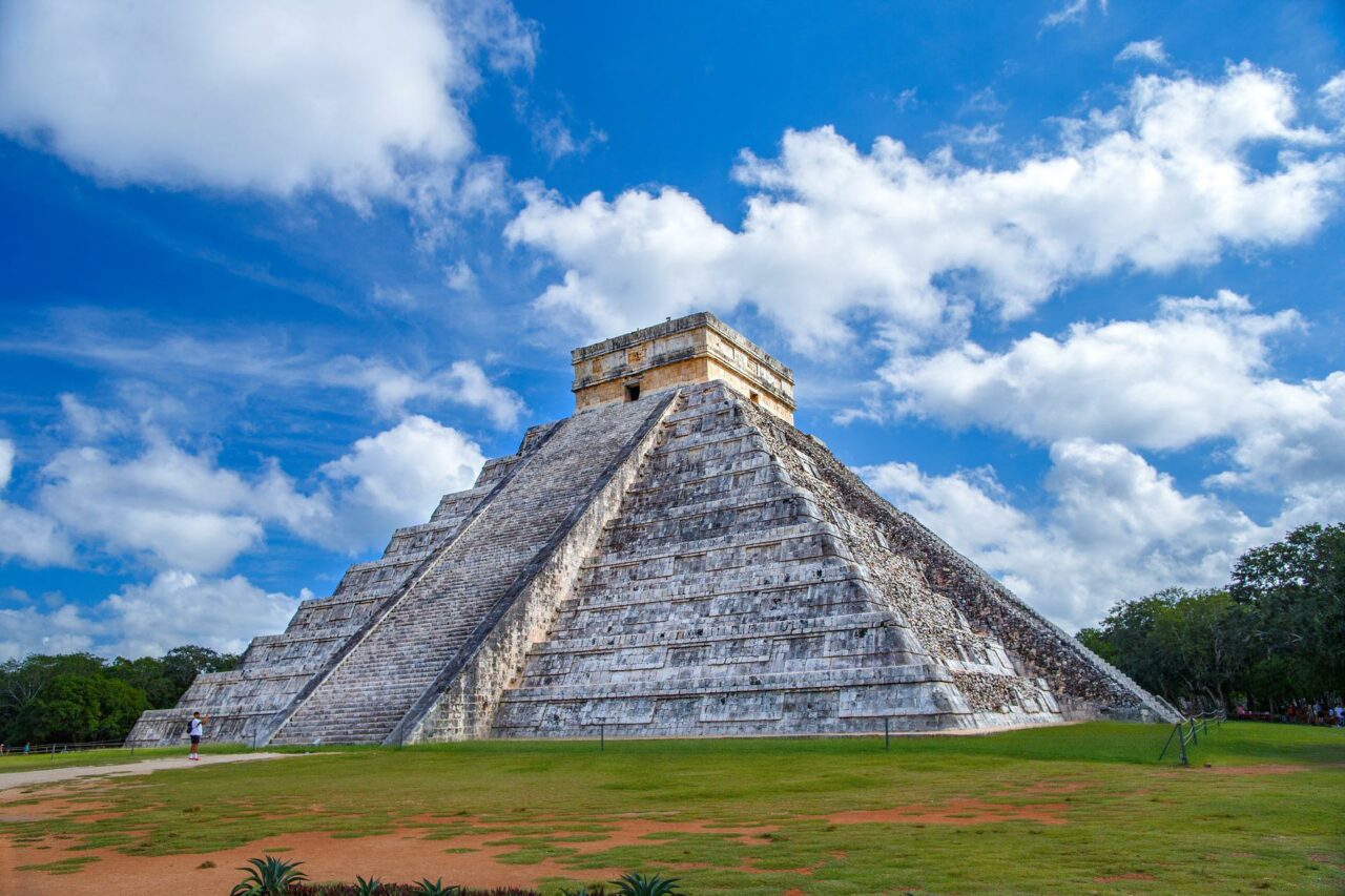 Den største pyramiden på Chichen Itza