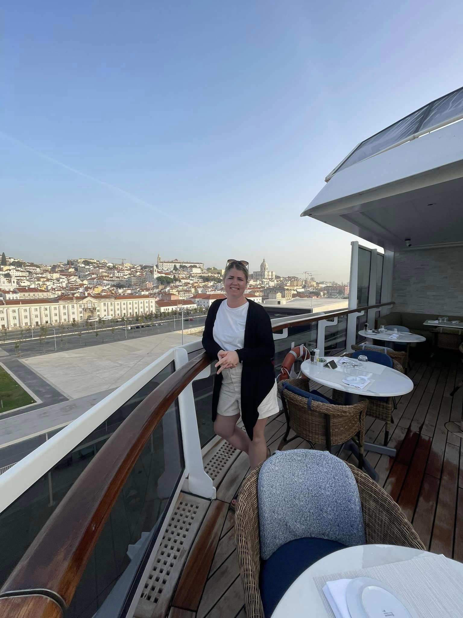 Caroline på La Veranda i Lisboa, Seven Seas Splendor