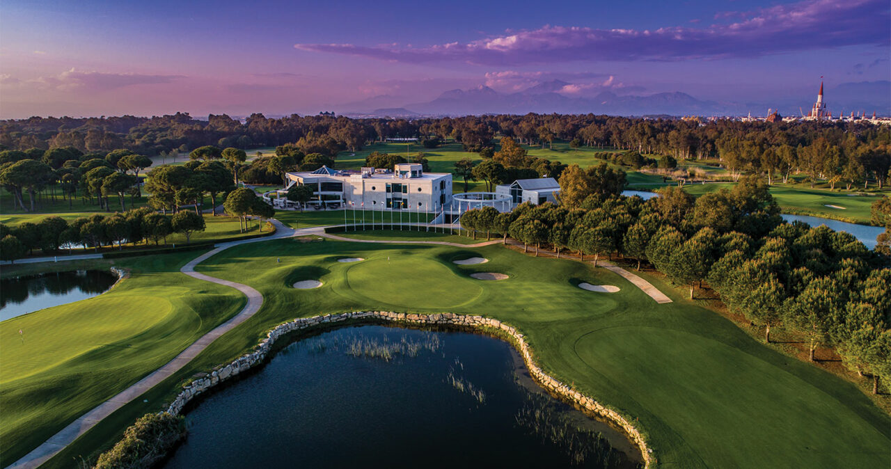 Sirene Belek, overblikk over Golf Clubben i solnedgang. Foto Sirene Belek